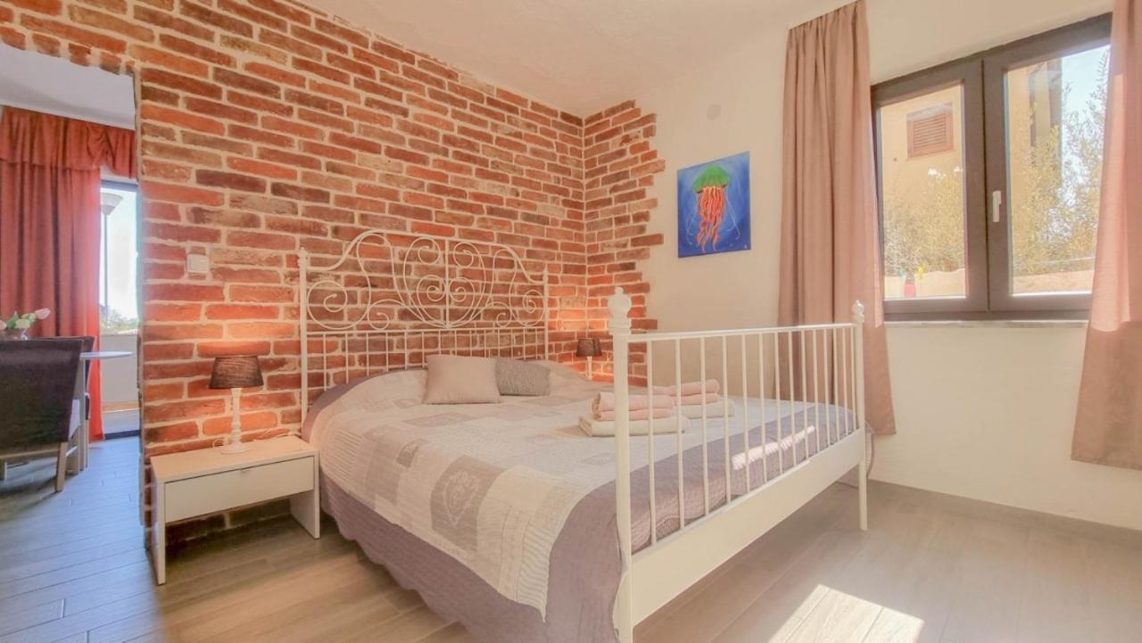 Enio Apartman Novigrad Istria Kültér fotó