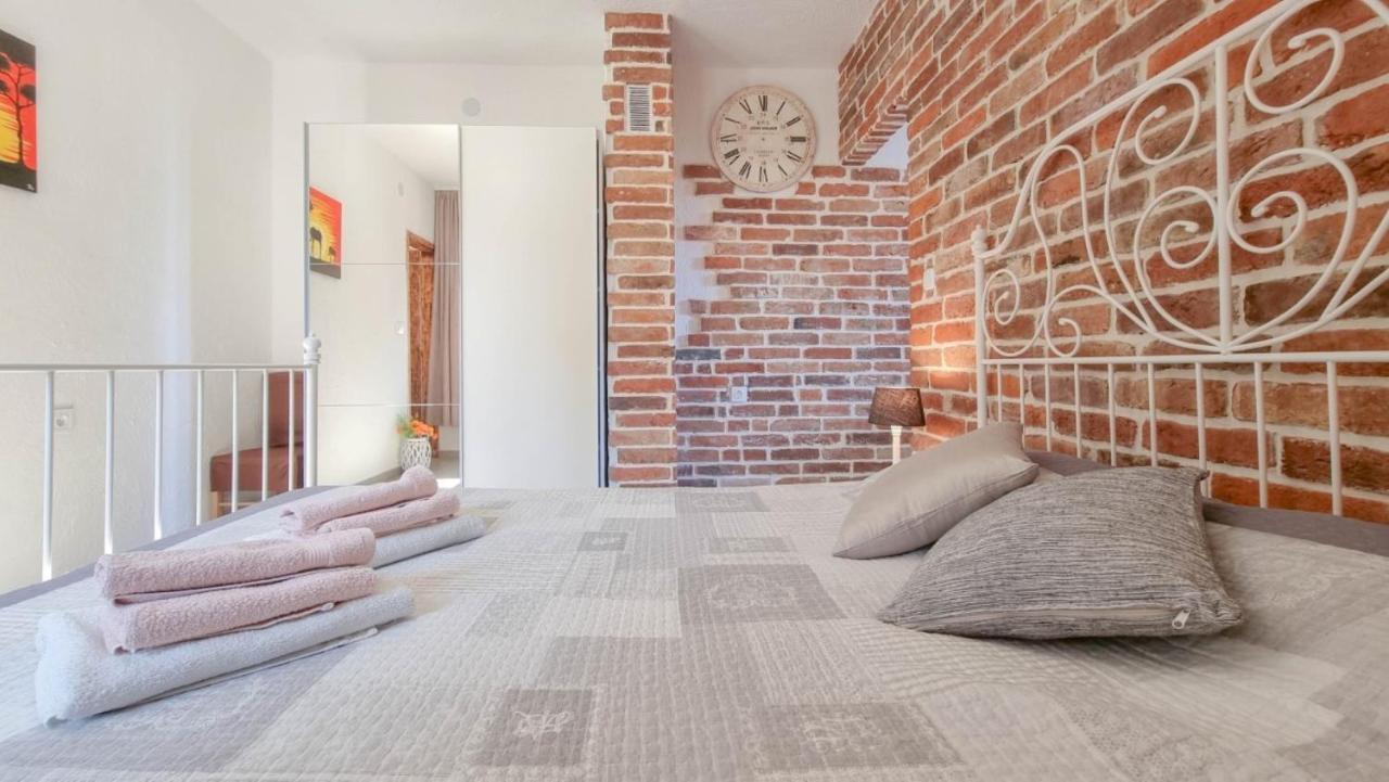 Enio Apartman Novigrad Istria Kültér fotó